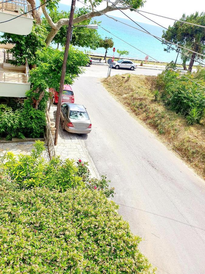 Cozy & Cool Apartment N1 30M From Sea Nea Kallikrateia Luaran gambar