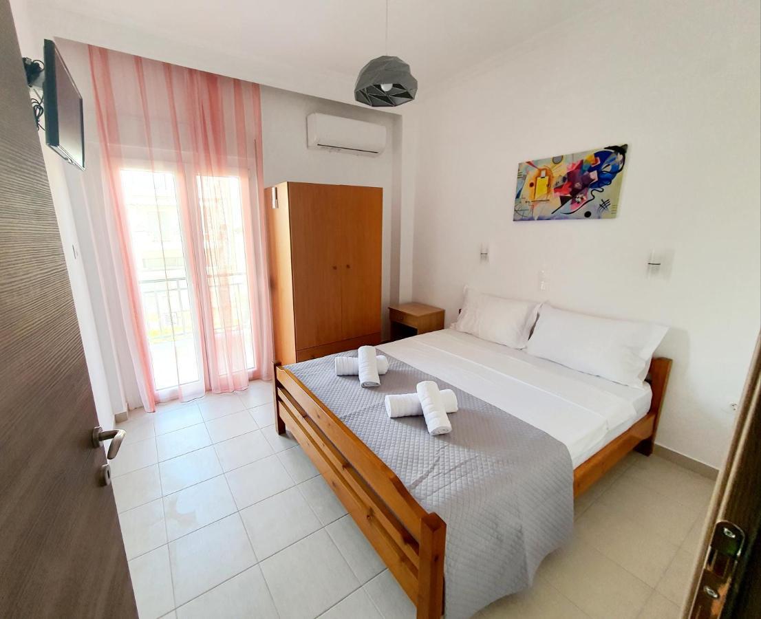 Cozy & Cool Apartment N1 30M From Sea Nea Kallikrateia Luaran gambar